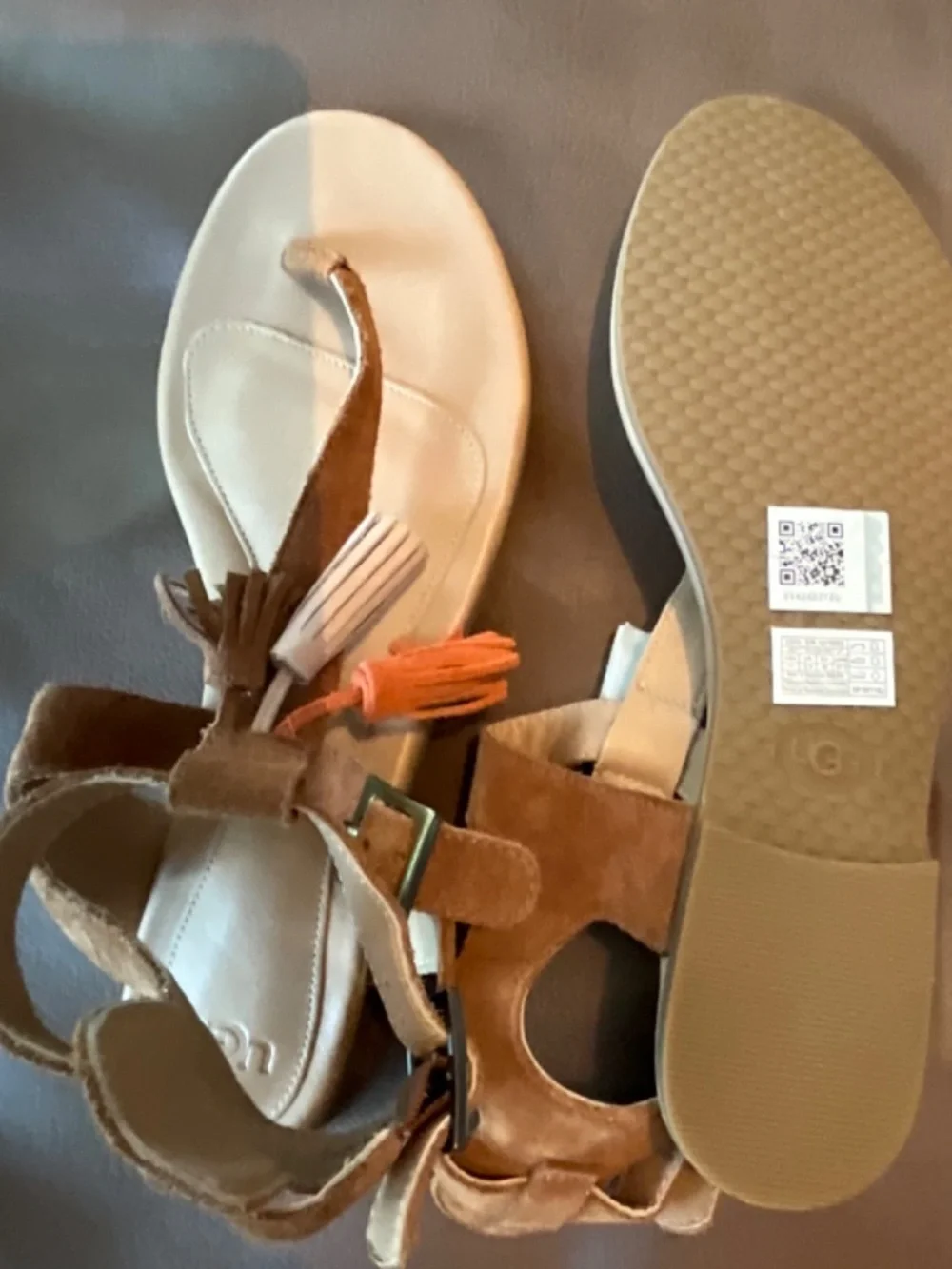 UGG W LECIA sandals NWT W size 11 EU 42